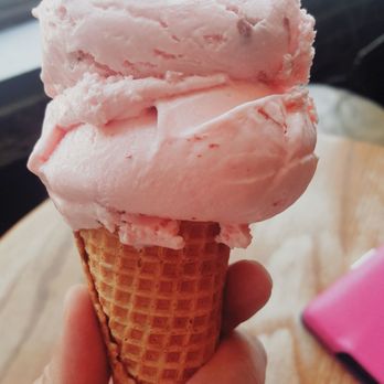 Scrumptious - Strawberry ice cream was delish~ - Ice Cream & Frozen Yogurt Near Me - Arvada, Colorado
