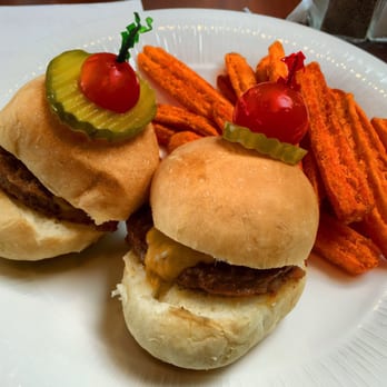 Treeo South Ogden - The Sliders - Cheeseburgers with Sweet Potato Fries - Retirement Homes Near Me - South Ogden, Utah