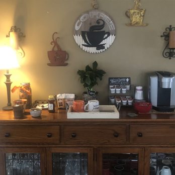 Granite Hills Inn - Coffee or tea??? - Bed & Breakfast Near Me - Leavenworth, Washington