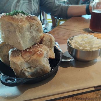 Pie Tap Pizza + Rotisserie + Bar - The bread was amazing. - Pizza Near Me - Fort Worth, Texas