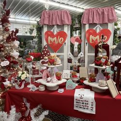Tholens' Landscape & Garden Center