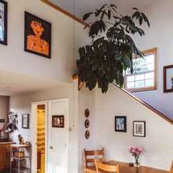 Olema Cottages - Cypress Cottage:Two tables for plenty of dining space