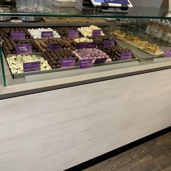 Ullmann's - Bakeries Near Me - Vienna, 9 Ullmann's - Bakeries Near Me - Vienna, 9