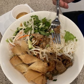 Pho Kitchen - Very bland for $22.99 - Vietnamese Near Me - Pinetop-Lakeside, Arizona