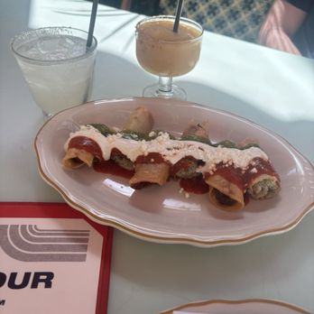 El Presidente - Chicken Taquitos, margarita, frozen pineapple margarita. - Mexican Near Me - Washington, DC, District of Columbia