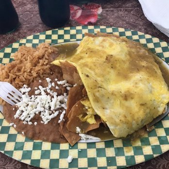 El Rinconcito - Chilaquiles with green sauce and egg on the side - Mexican Near Me - Pomona, California