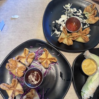 Lulu's Thai Noodle Shop - Asian Fusion Near Me - Westwood, Kansas