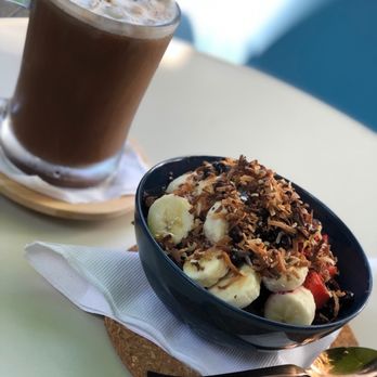 La Social - Acai Bowl, Iced Latte - Breakfast & Brunch Near Me - Miami, Florida