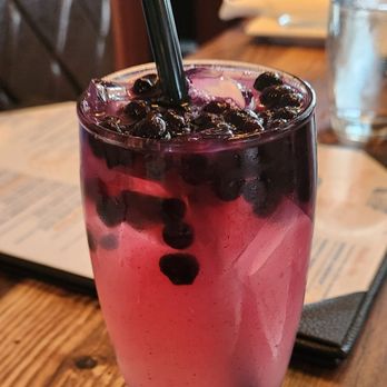 Testa's Bar & Grill - Blueberry lemonade - Seafood Near Me - Bar Harbor, Maine Testa's Bar & Grill - Blueberry lemonade - Seafood Near Me - Bar Harbor, Maine