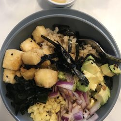 Poke bowl!!! I already poured the sauce on it and mixed it up a bit before I took the pic.