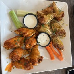 1/2 Lemon pepper 1/2 buffalo 1/2 Lemon pepper 1/2 buffalo
