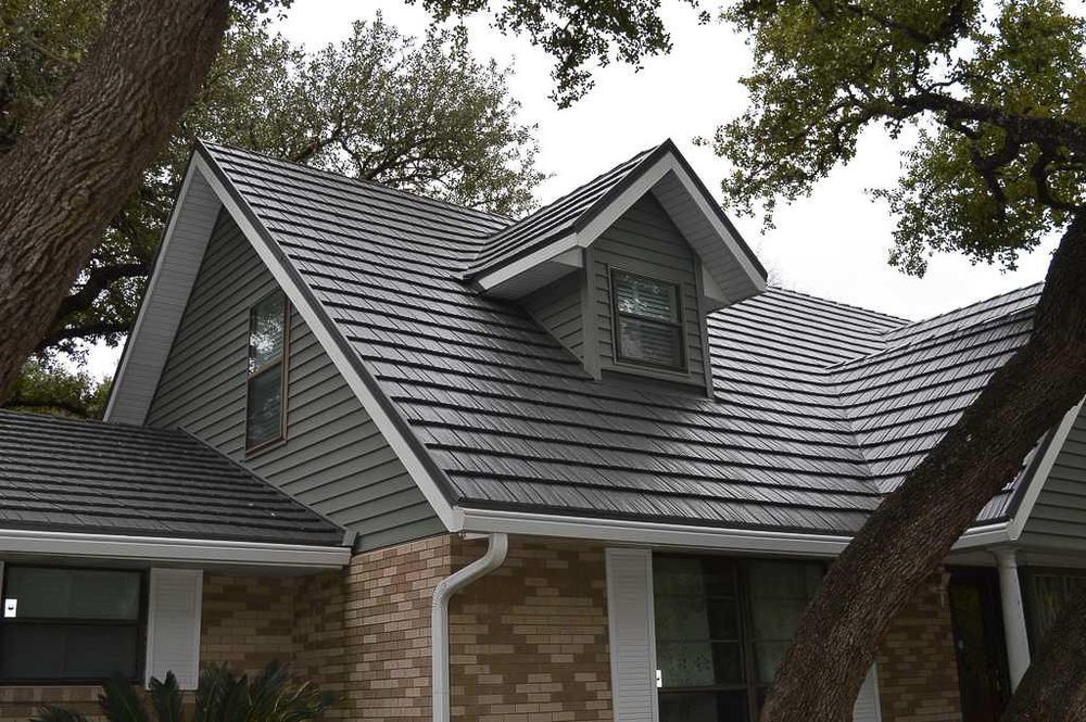 Slide of C.W. Roofing & Construction