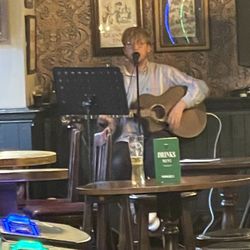 Molly Malones - Live music with fabulous musician. He played an array of songs.