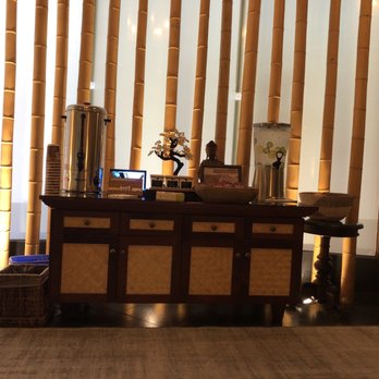 The Spa at Paradise Point - Women's lounge area - Day Spas Near Me - San Diego, California