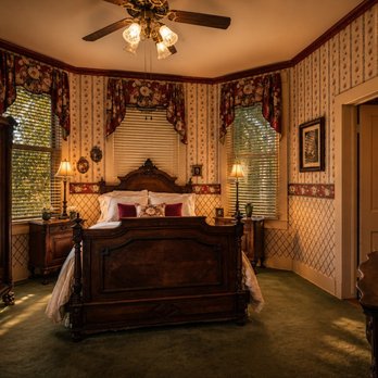 Four Winds Victorian Venue & Suites - Bed & Breakfast Near Me - Bonham, Texas Four Winds Victorian Venue & Suites - Bed & Breakfast Near Me - Bonham, Texas