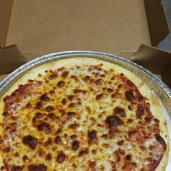Fox's Pizza Den - Gluten Free pizza