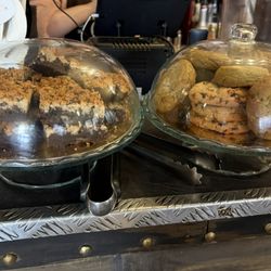 Nuage Café - Brownies and cookies