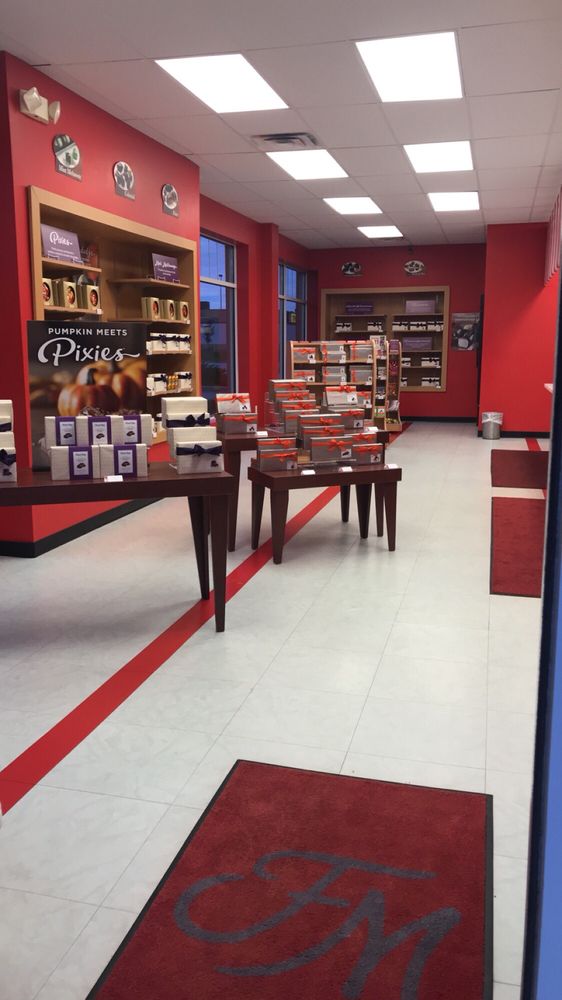 FANNIE MAY FINE CHOCOLATES Updated September 2024 455 Greenwood