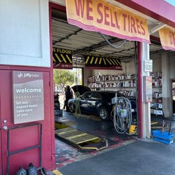 Jiffy Lube - Customer drop off