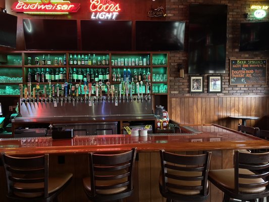 Quinn's Pub & Grill by null