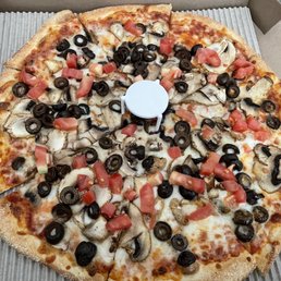 Medium 12" thin crust w/ olives, mushrooms, and tomatoes