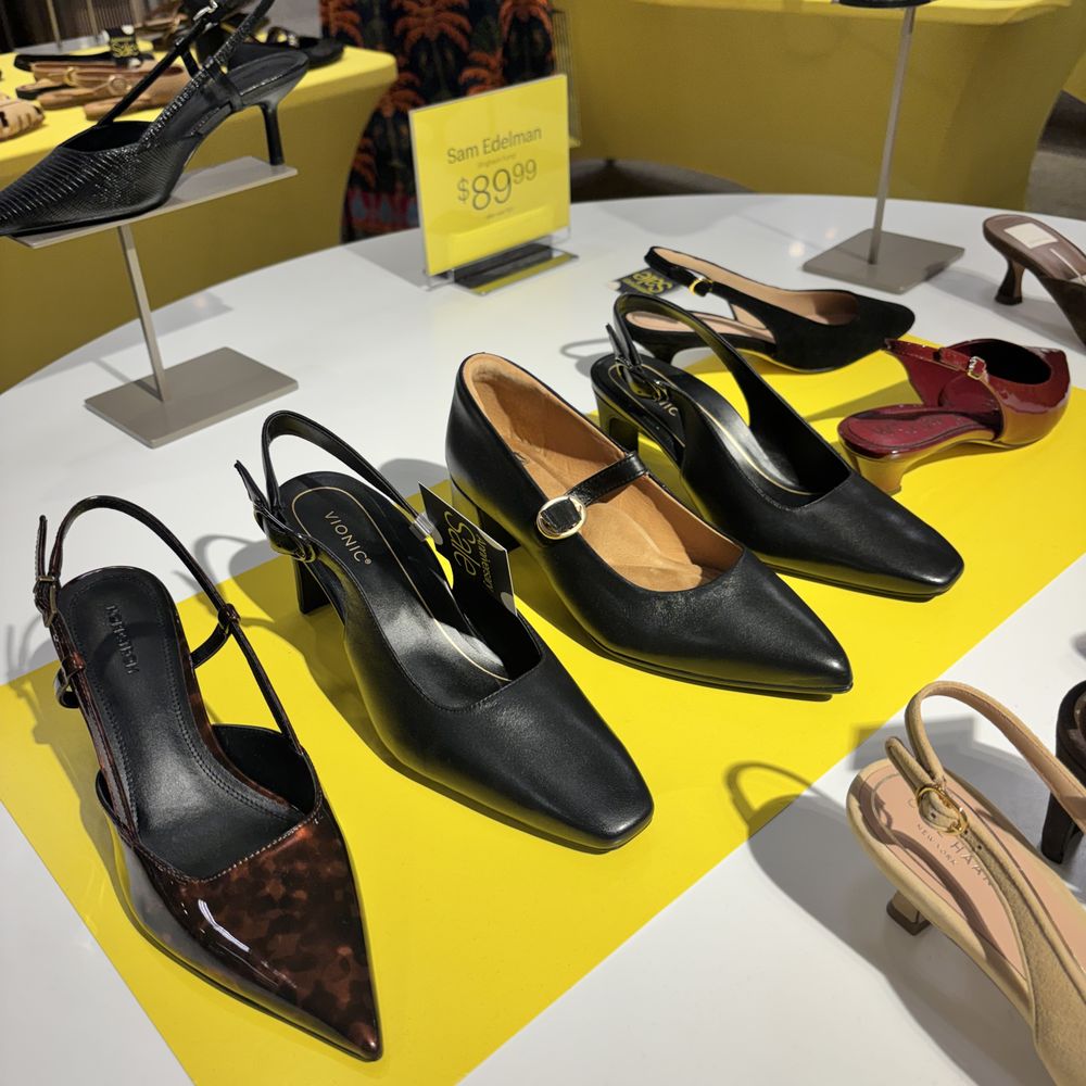 Nordstrom Aventura - Department Stores Near Me - Aventura, Florida