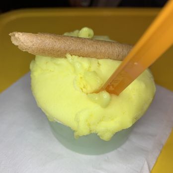 Cannon Bakery - Lemon sorbet - Ice Cream & Frozen Yogurt Near Me - Dallas, Texas
