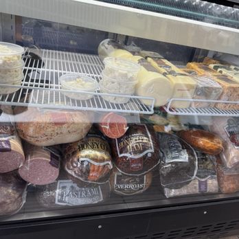 JJ Italian Deli - Boar's Head Cold Cuts - Sandwiches Near Me - Long Beach, California JJ Italian Deli - Boar's Head Cold Cuts - Sandwiches Near Me - Long Beach, California