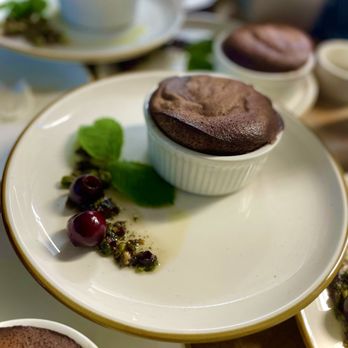 Sapalta - Dessert special! Bitter chocolate soufflé with a pistachio zabaglione - New American Near Me - Himrod, New York