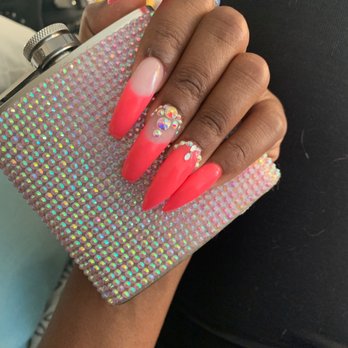 Sunflower Nails - Stiletto and coffin mix up. - Nail Salons Near Me - Panorama City, California