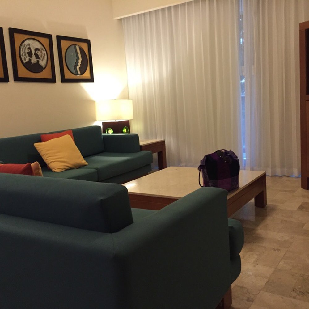 Mayan Palace - Livingroom w/ balcony - Hotels Near Me - Playa del Carmen, ROO