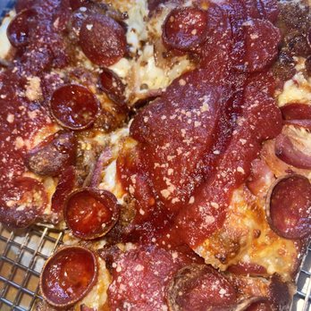 Underground Pizza - Pizza Near Me - Baltimore, Maryland