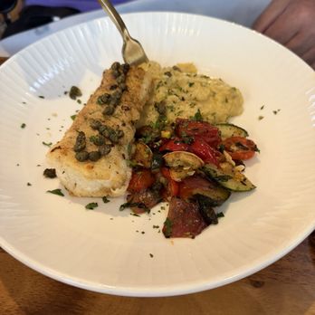 La Roux Bistro - Cod - Cajun/Creole Near Me - Springfield, Missouri La Roux Bistro - Cod - Cajun/Creole Near Me - Springfield, Missouri