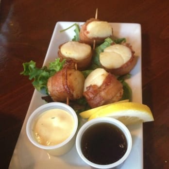 Ogunquit Lobster Pound - Scallops wrapped in bacon. - Seafood Near Me - Ogunquit, Maine Ogunquit Lobster Pound - Scallops wrapped in bacon. - Seafood Near Me - Ogunquit, Maine