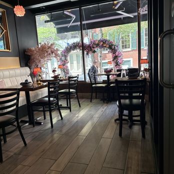 Grandmas Philly - Thai Near Me - Philadelphia, Pennsylvania