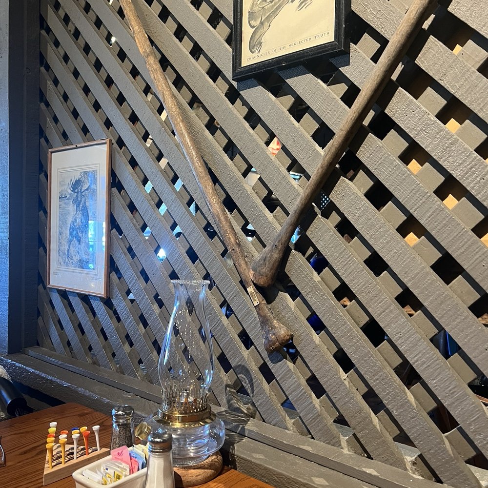 Cracker Barrel Old Country Store - Lattice decor - Southern Near Me - Henderson, North Carolina