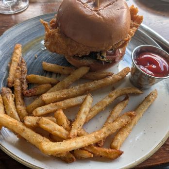 Dahlonega Resort and Vineyard - Hot chicken sandwich - Resorts Near Me - Dahlonega, Georgia Dahlonega Resort and Vineyard - Hot chicken sandwich - Resorts Near Me - Dahlonega, Georgia