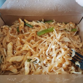 Fresh Thai - Pad Thai Chicken - Thai Near Me - Pasadena, California Fresh Thai - Pad Thai Chicken - Thai Near Me - Pasadena, California