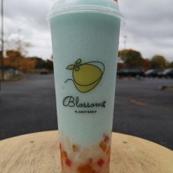 Blossom Juicy Bar - Cotton candy Smoothies