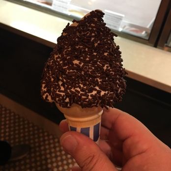 Tweets Ice Cream Cafe - Desserts Near Me - Wading River, New York