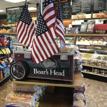 Fred's Delicatessen - Delis Near Me - Levittown, New York