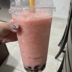 Lulu Hawaiian BBQ - Strawberry Boba Slush