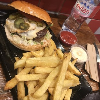Burger Bar - Burgers Near Me - Amsterdam, New Hampshire