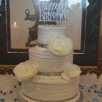 Sam's Club - 3 Tier Layer Cake - Vanilla cake with buttercream frosting. - Wholesale Stores Near Me - Roseville, Michigan Sam's Club - 3 Tier Layer Cake - Vanilla cake with buttercream frosting. - Wholesale Stores Near Me - Roseville, Michigan