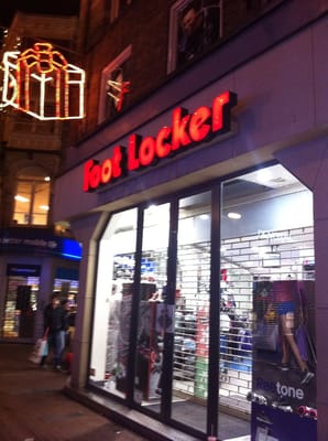 FOOT LOCKER - Shoe Stores - Kalverstraat 103, Amsterdam, Noord-Holland, The  Netherlands - Phone Number - Yelp