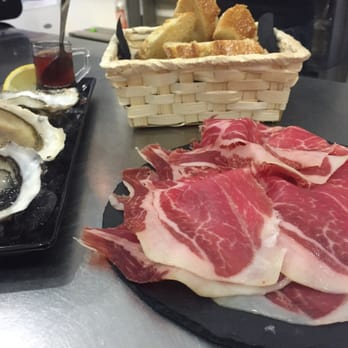 Caza Ostras - Bars Near Me - Zaragoza, Z