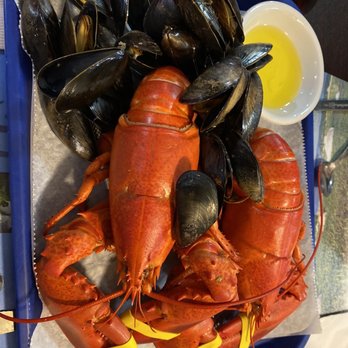 Ruth & Wimpys Restaurant - Seafood Near Me - Hancock, Maine