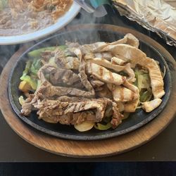 Pueblos Mexican Cuisine - Chicken & Steak Mix Fajitas - For 1