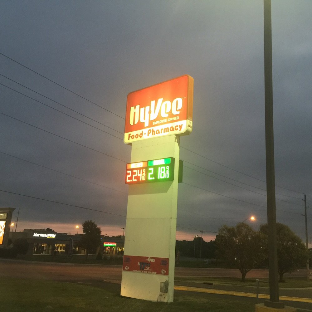 Hy-Vee Fast & Fresh - Gas went up 14 cents! - Convenience Stores Near Me - Belton, Missouri Hy-Vee Fast & Fresh - Gas went up 14 cents! - Convenience Stores Near Me - Belton, Missouri
