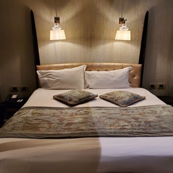 Palazzo Veneziano - Downstairs room in family room - Hotels Near Me - Venezia, VE